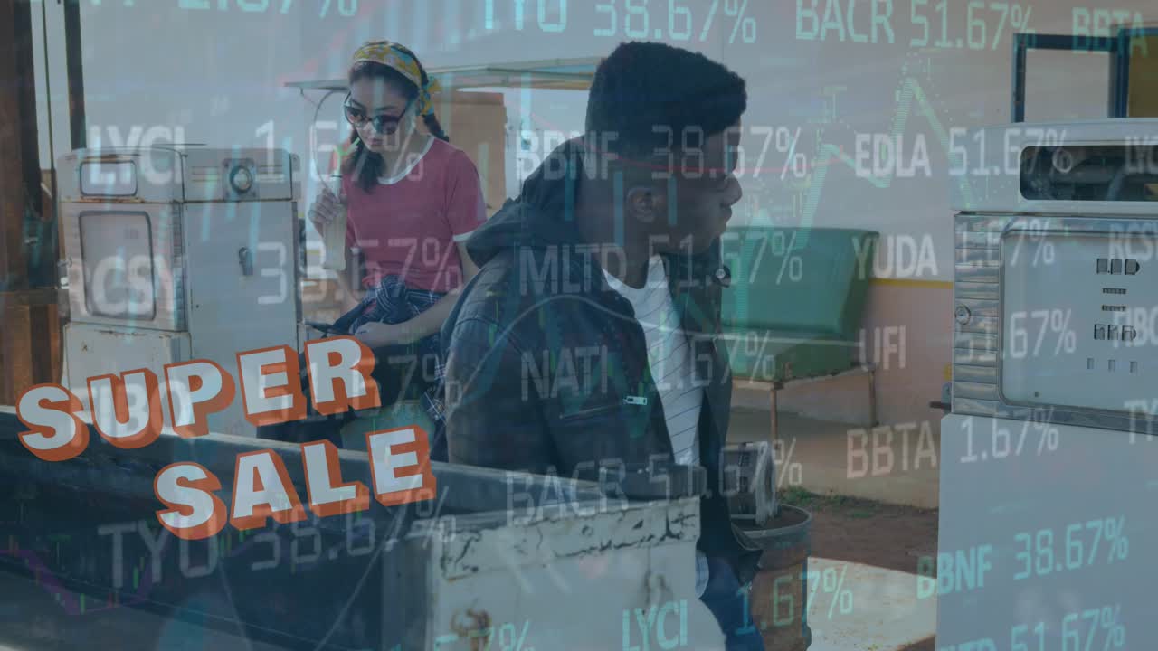 Animasi teks 'super sale' dan pemrosesan data di atas pasangan beragam di SPBU.