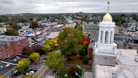 Luftfliege-Vom-Gerichtsgebäude-In-Newport-Rhode-Island