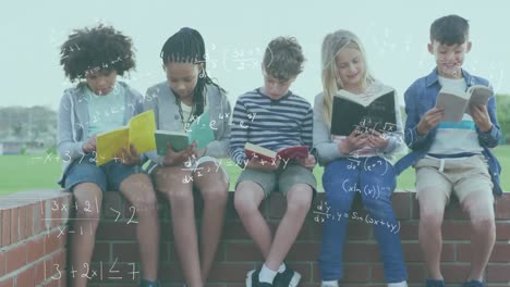animación de ecuaciones matemáticas sobre niños de escuela leyendo