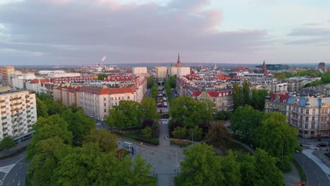 Panorama-De-La-Ciudad-De-Szczecin-Desde-Arriba,-Polonia-Aérea