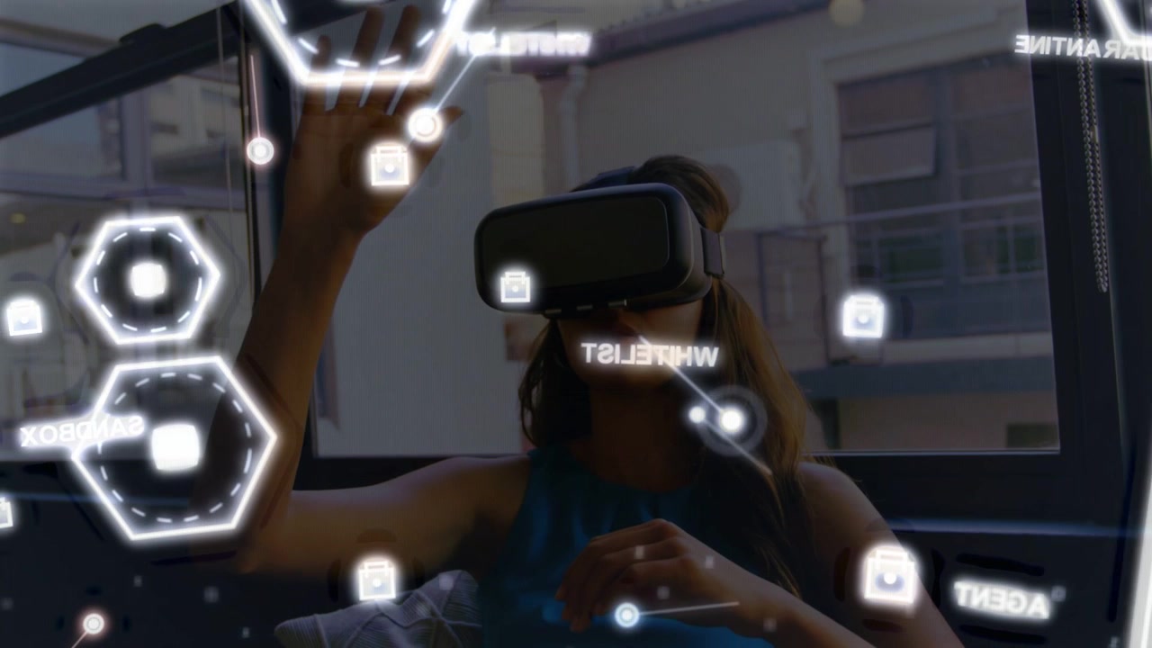 Donna che indossa un visore VR che alza il braccio, manipolando nodi esagonali e modificando una lista bianca di sicurezza