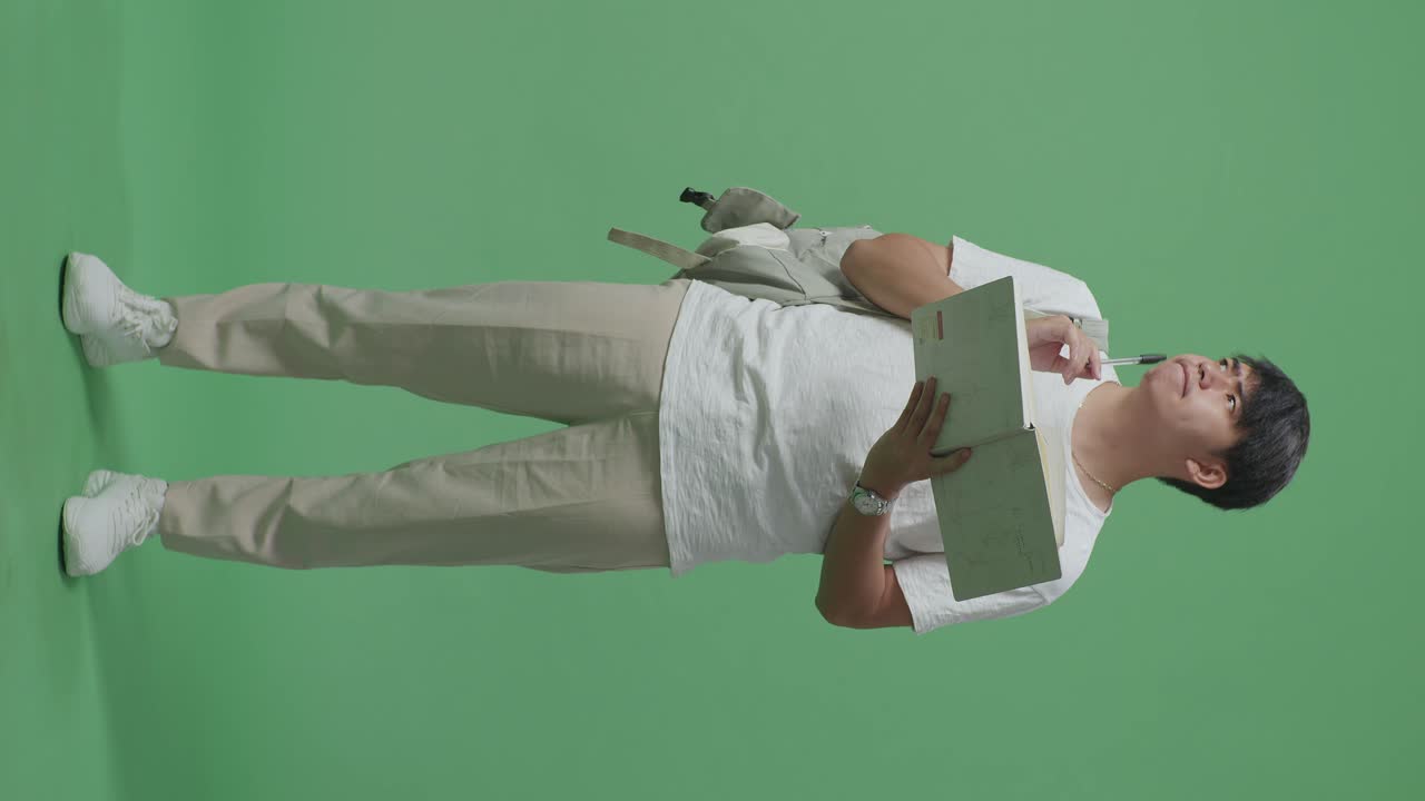 배과 노트북을 가진 학생