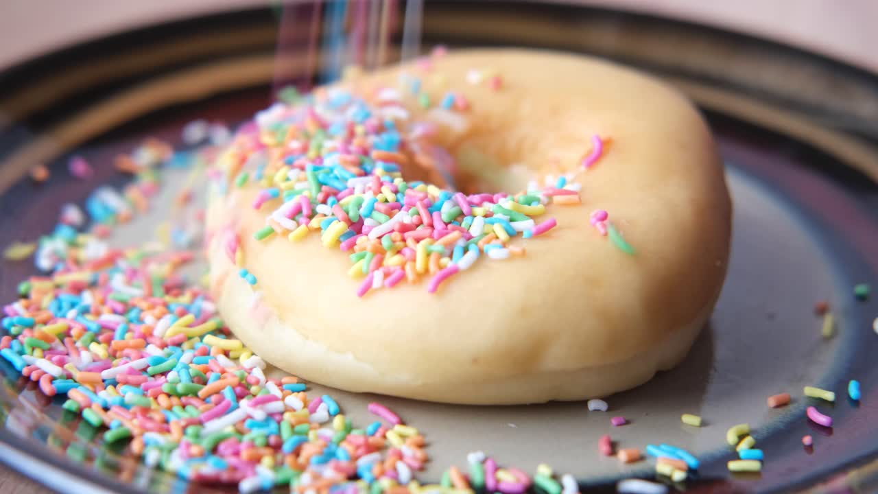 rosquilla esmaltada con salpicaduras