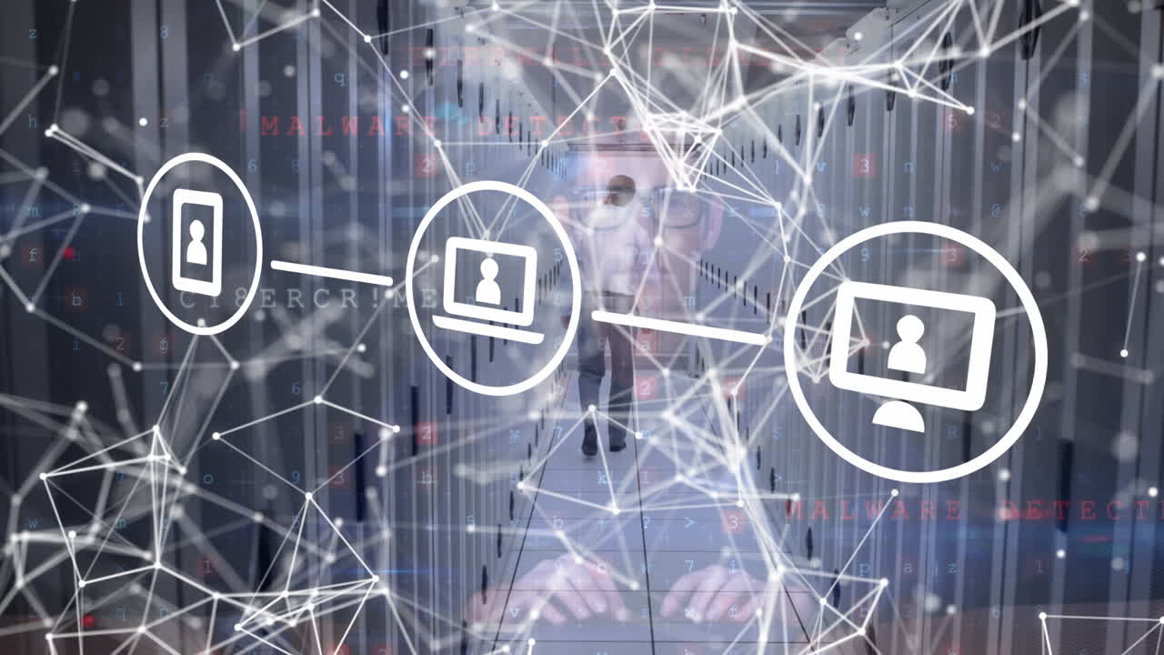 animación de iconos de medios y red de conexiones sobre el hombre caminando en la sala del servidor de computadora
