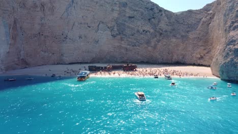 Navagio-Strand-Mit-Dem-Berühmten-Schiffswrack-In-Zante,-Griechenland