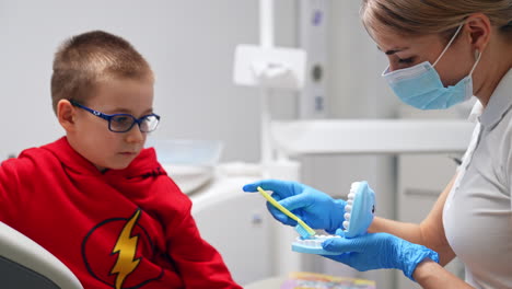 child dental checkup
