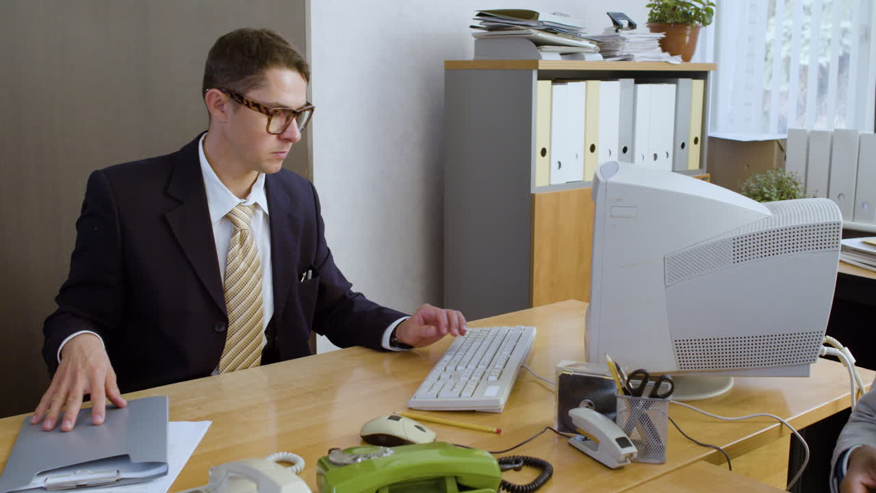 빈티지 사무실.