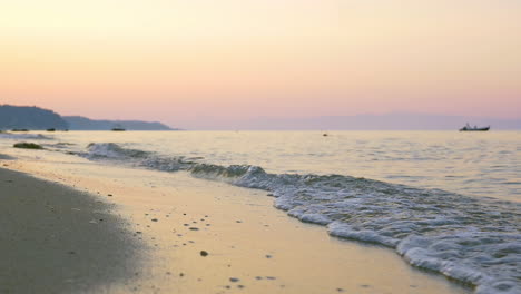 Hora-Del-Atardecer-En-La-Costa