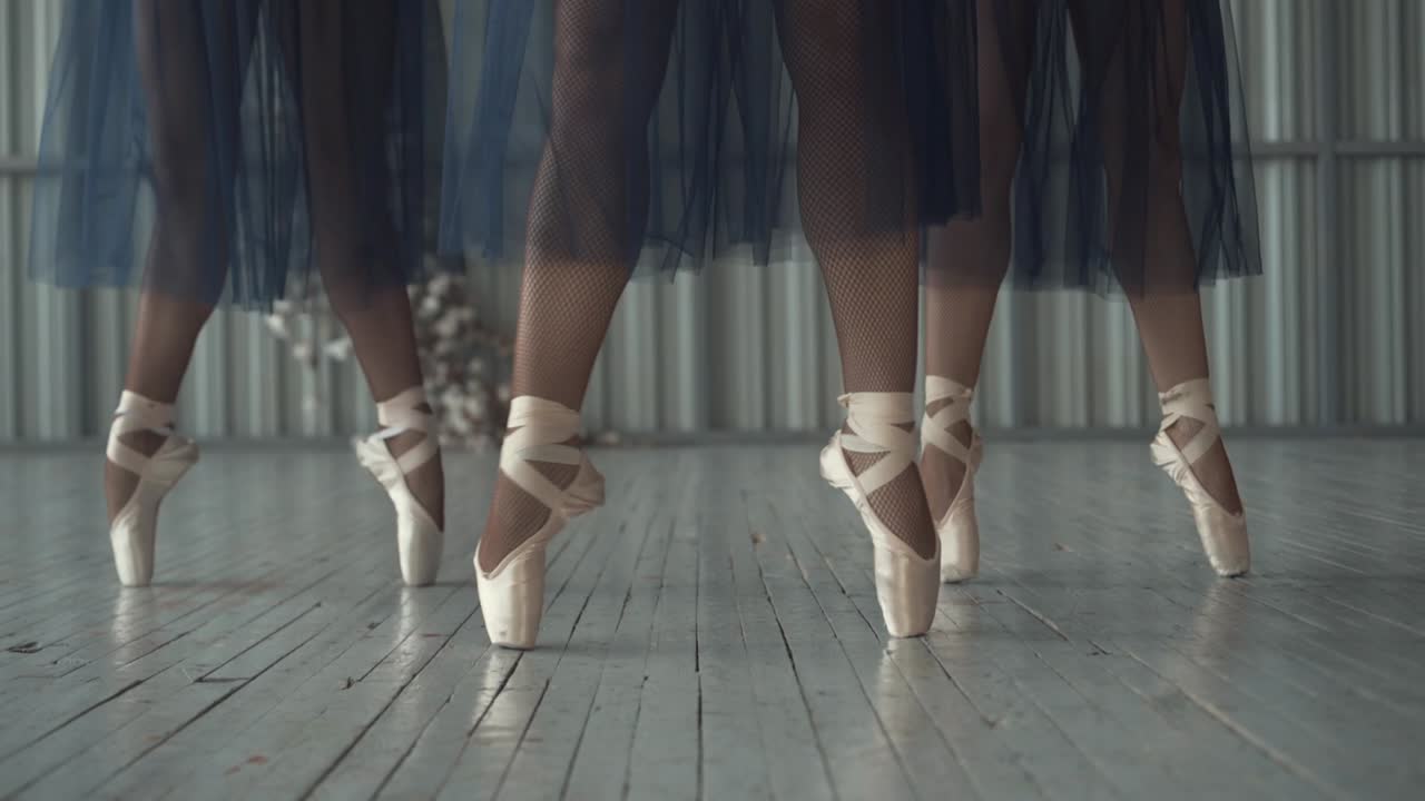 bailarines de ballet con zapatos de punta