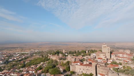 Aerial-view-of-historic-medieval-village-of-Trujillo,-Extremadura,-Spain