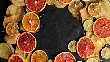 Dried-slices-of-citrus-fruit-and-leave