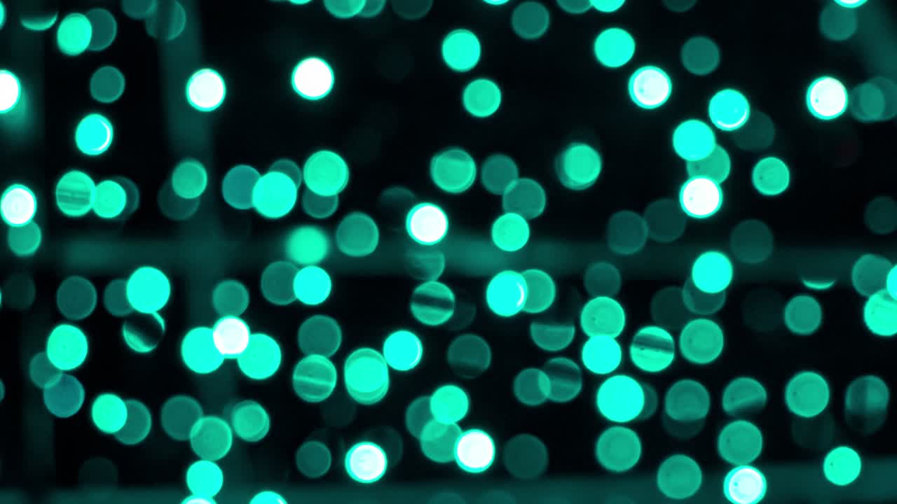 luces azules desfocalizadas, hermoso fondo borroso de navidad.