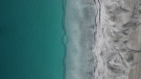 Volcanic-Lake-In-Burdur