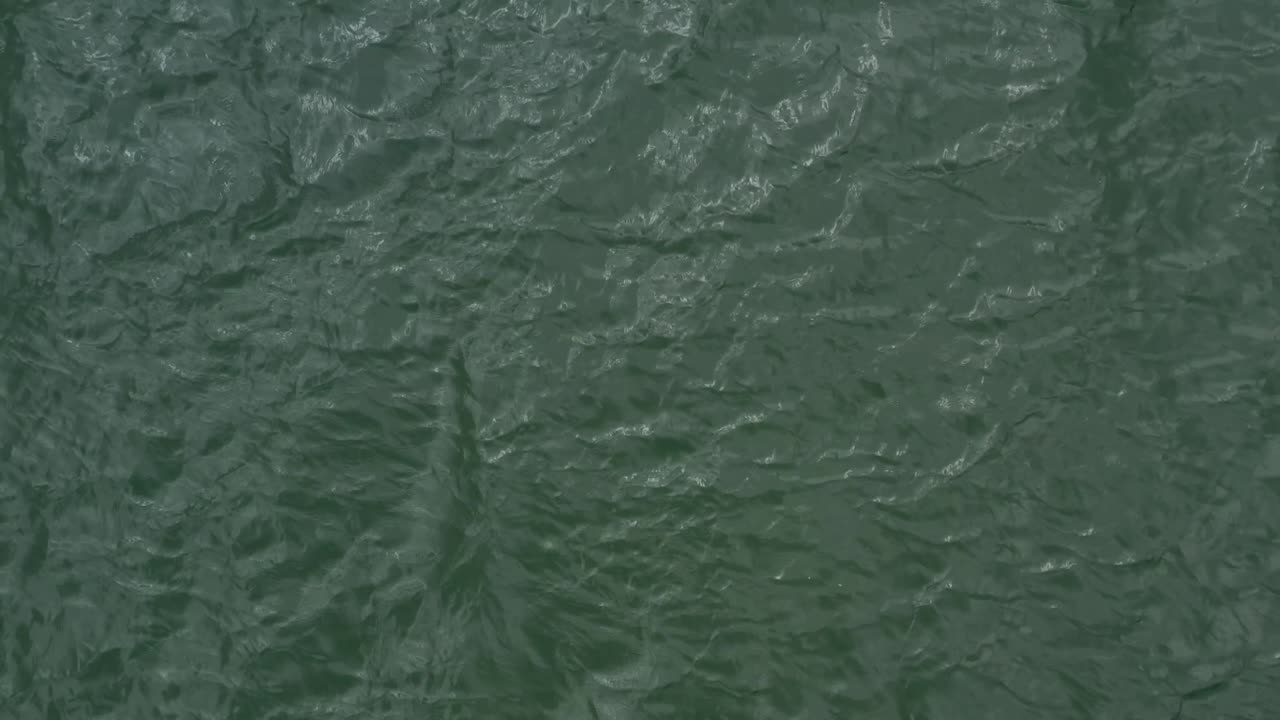 Bird eye perspective showing a bit of water from the same point of view