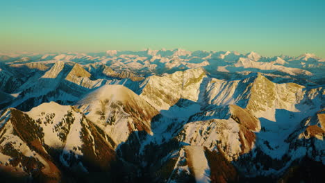 Snowy-Vanil-Noir-Mountain-At-Sunset-During-Autumn-In-Fribourg,-Switzerland