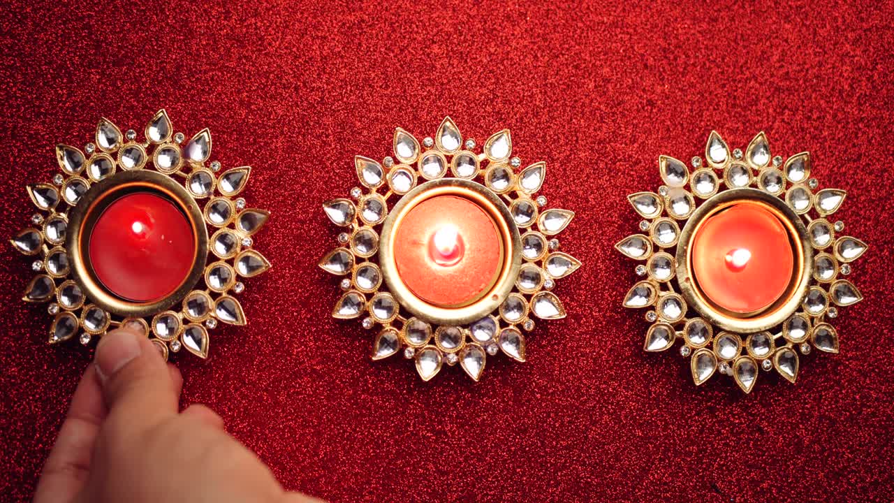 closeup de velas de cera diya para el evento de celebración de la fiesta del festival de diwali