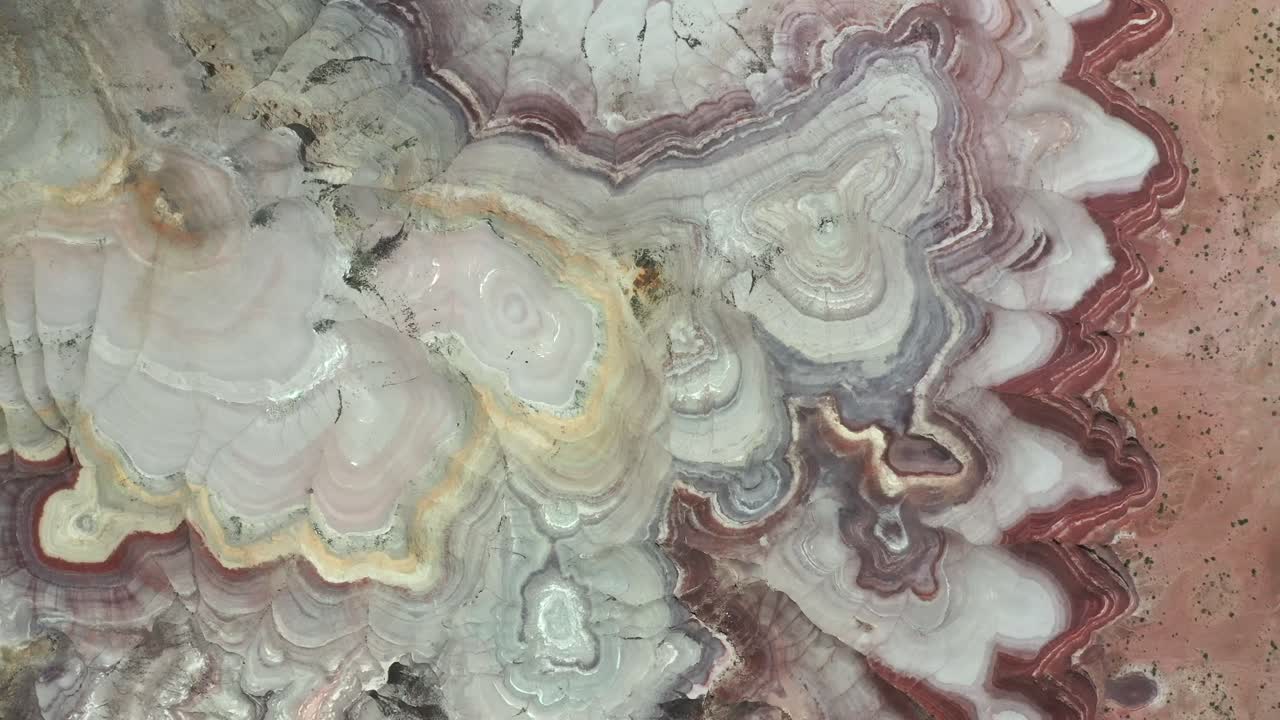 미국 유타 주 행크스빌 근처 벤토나이트 언덕의 화성 같은 풍경의 최고 전망