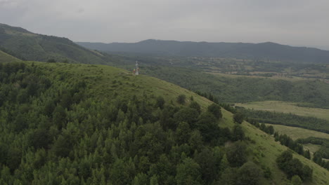 imágenes de drones de montaña tomadas por dji mavic 2 pro