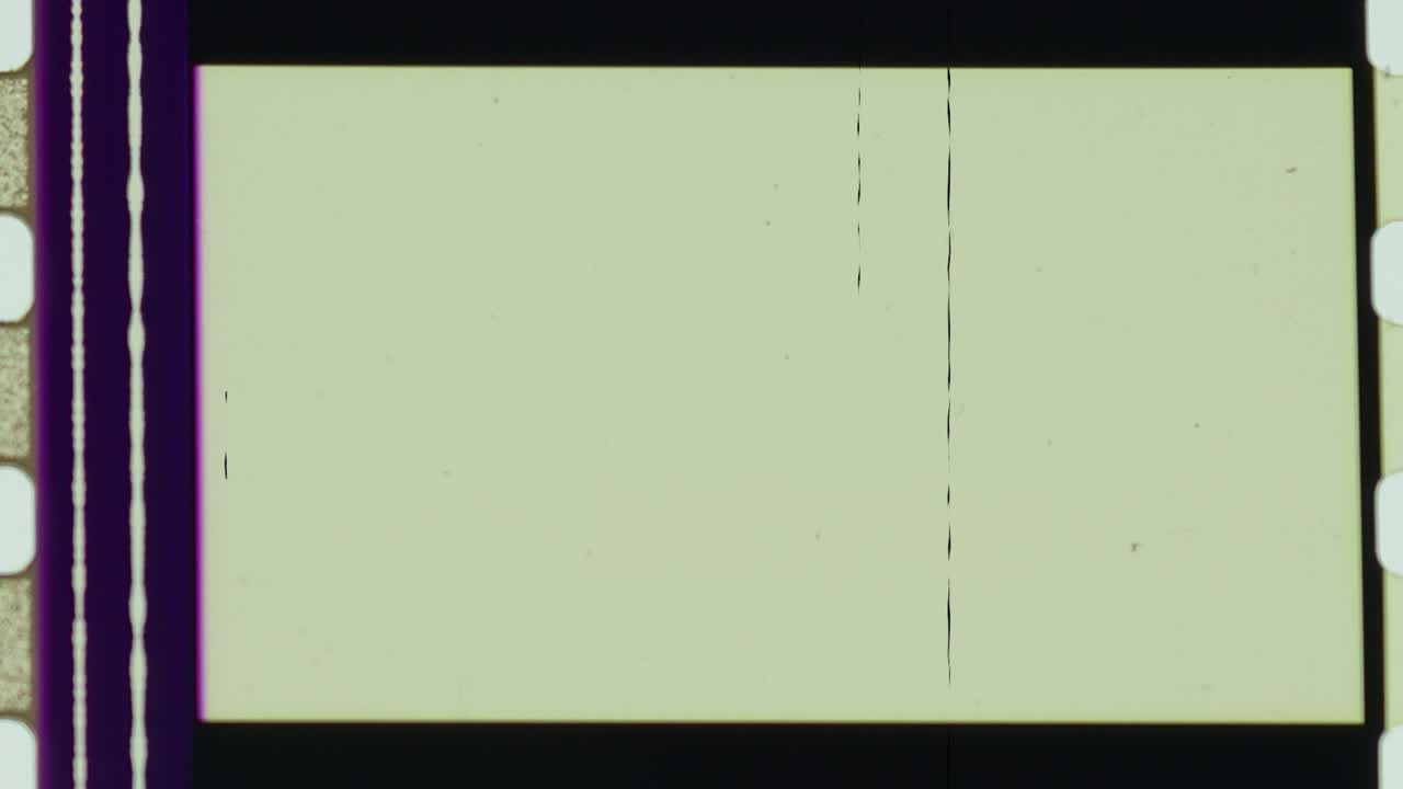 영화 스트립 35mm 릴 시네마 오래된 빈티지  먼지 가장자리 스크래치 4k