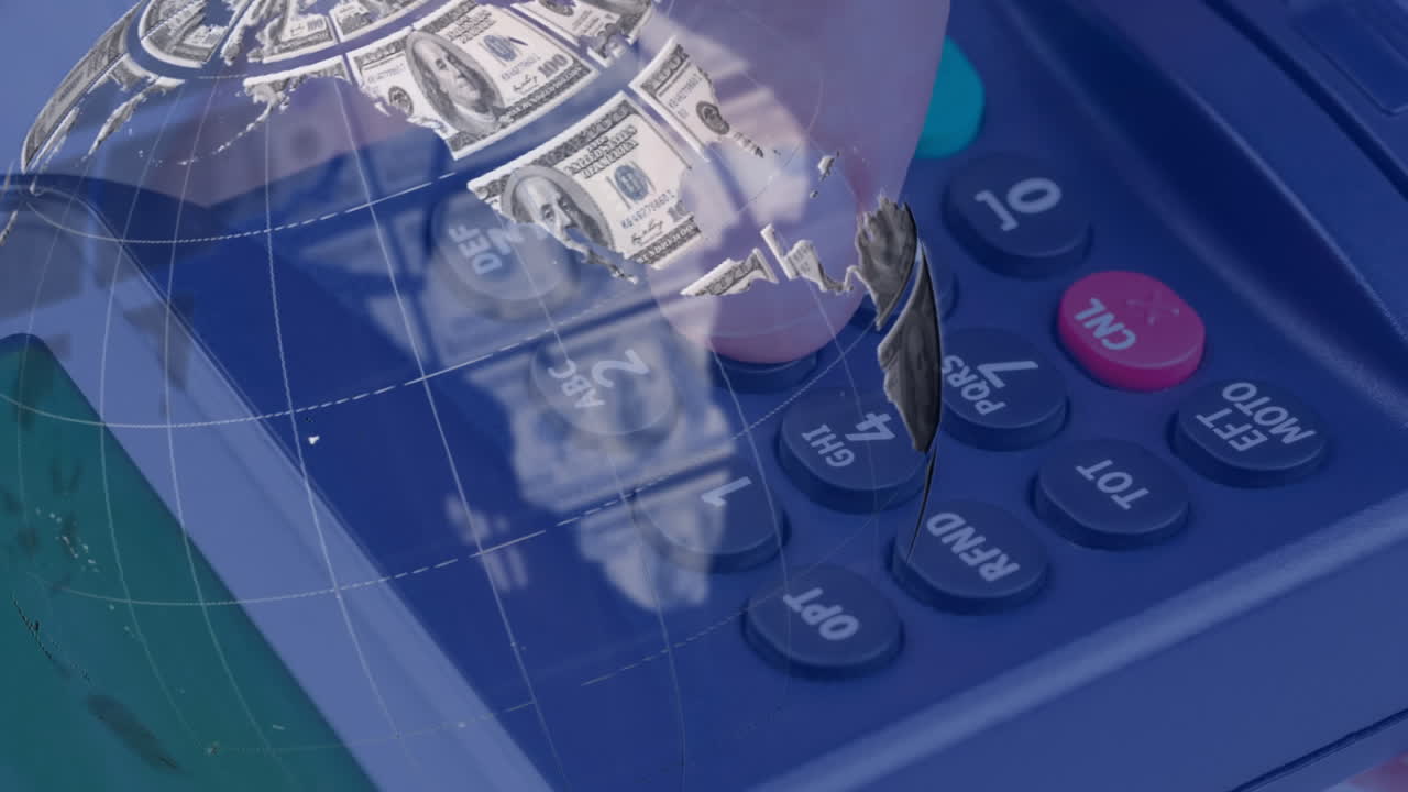 animazione del globo formato con banconote in dollari americani sul terminale di pagamento