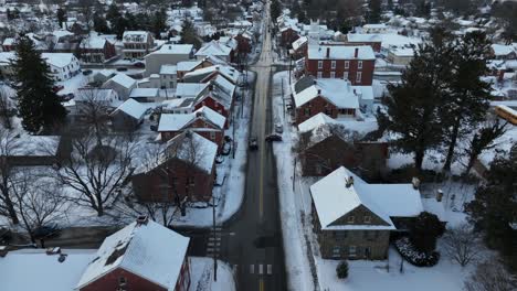 Luftüberführung-Einer-Amerikanischen-Kleinstadtstraße