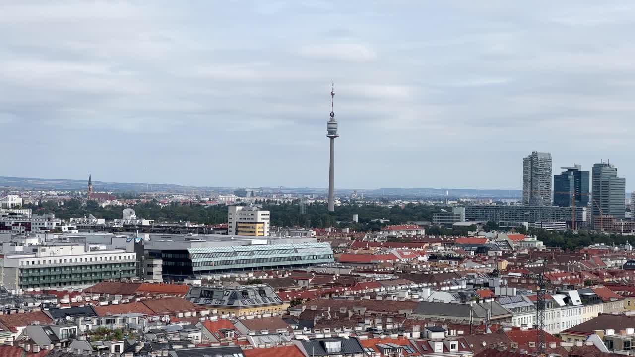 vieja ciudad de viena centro de la ciudad en austria desde arriba filmado en 4k