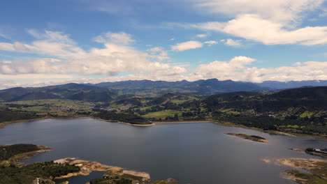 Paisajes-En-Las-Montañas-De-Colombia-Cerca-De-Bogota16