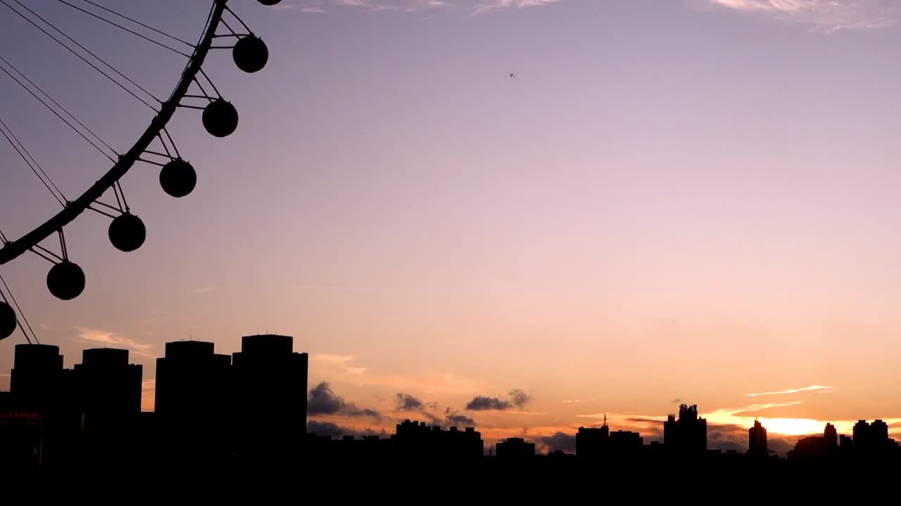 상파울루, 브라질: 로다 리코, 라틴 아메리카에서 가장 큰 대관람차, 빌라 로보스 공원, 황혼