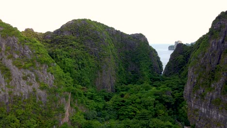 Fly-Over-Empty-Maya-Bay-Sandy-Beach,-Ko-Phi-Phi-Le-Island---Krabi-Thailand