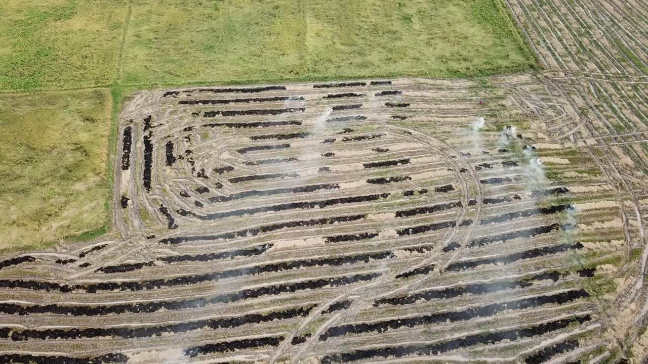 열린  ⁇ 에서 불타는 공중 뷰.