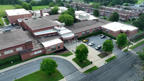 School-building-in-America