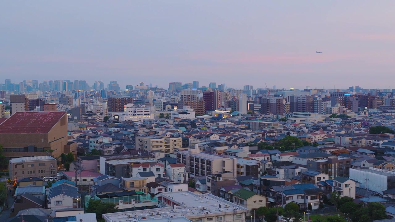 เมืองซุยตะ จังหวัดโอซาก้า ภาพพาโนรามาของย่านเมือง
