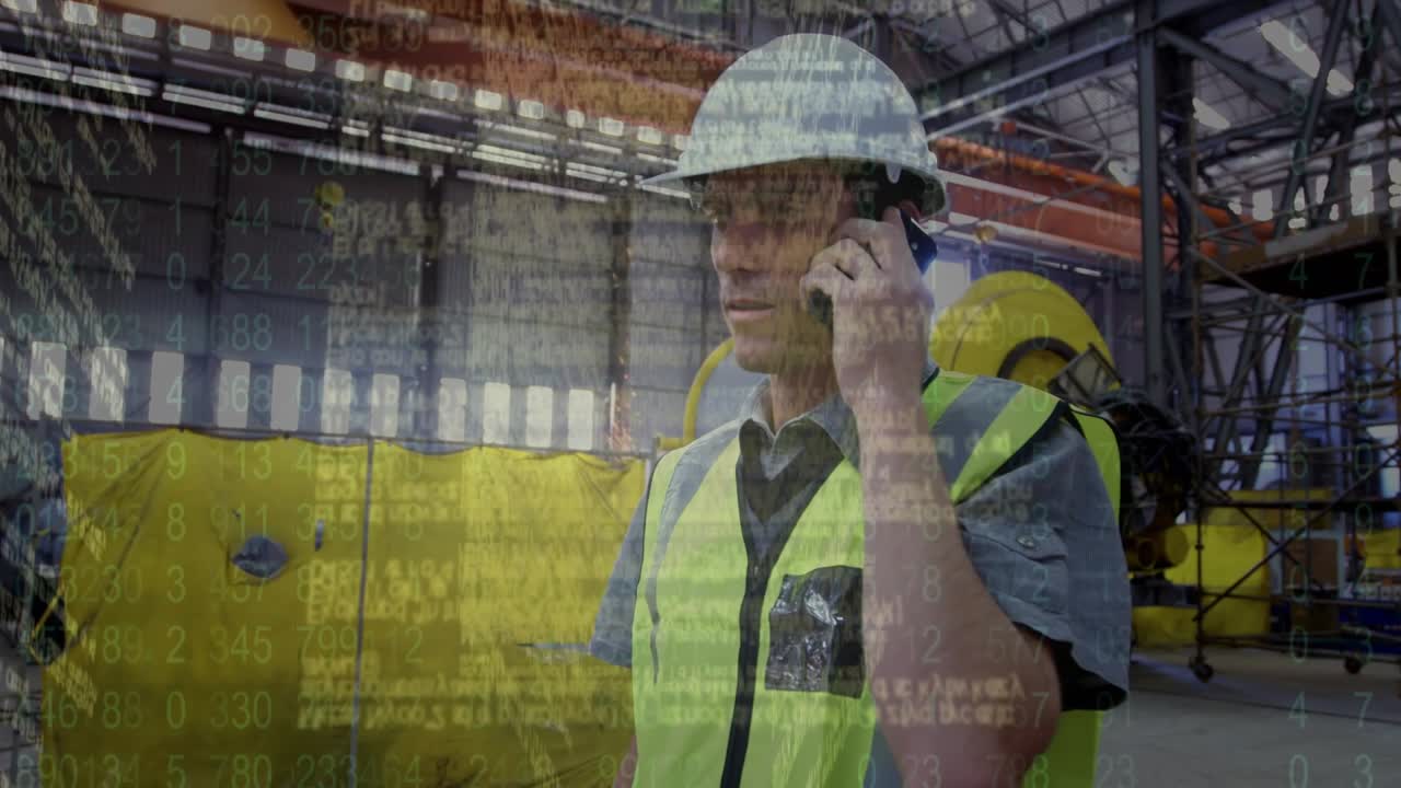 Animazione di elaborazione di dati su un uomo caucasico che usa uno smartphone.