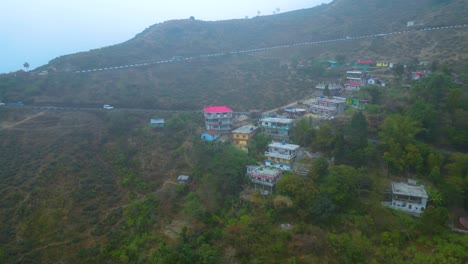 Paisaje-De-Darjeeling-Jardín-De-Té-Y-Bucle-Batasia-Vista-Aérea-De-Darjeeling-Y-Tren-De-Juguete-Darjeeling