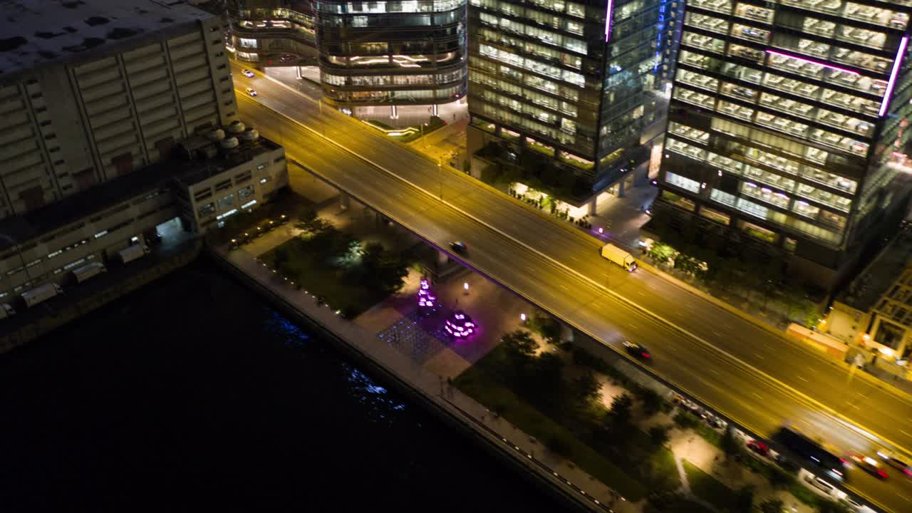 tráfico a lo largo de la costa