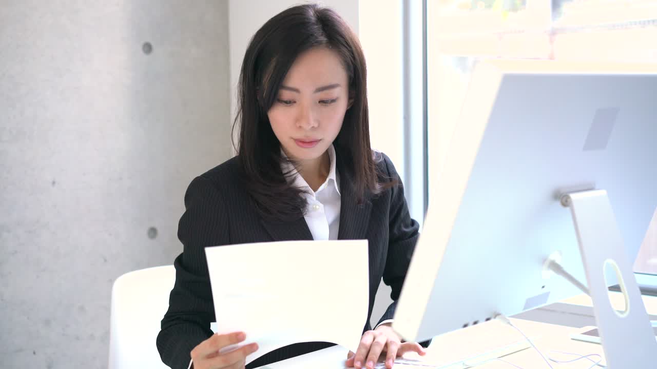 นักธุรกิจหญิงสาว