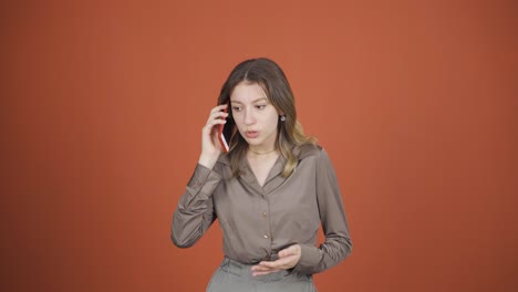 Young-woman-getting-bad-news-on-the-phone-gets-upset.