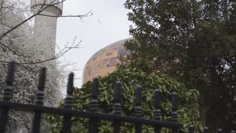 Exterior-Of-Regents-Park-Mosque-In-London-UK-4