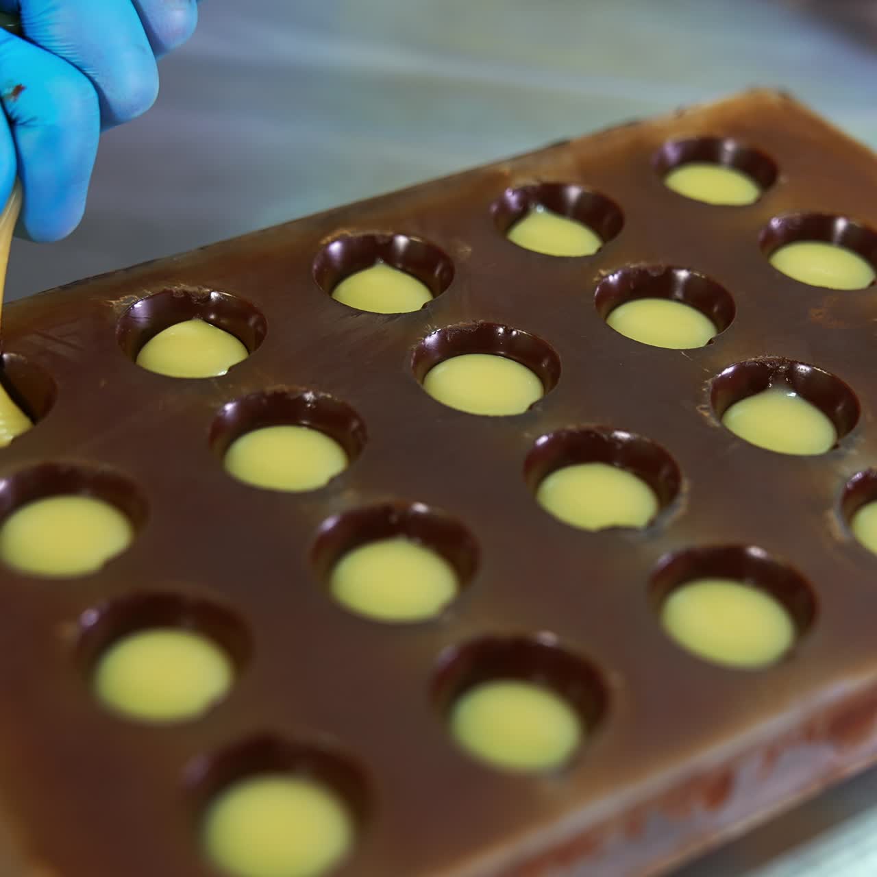 Making chocolates with filling
