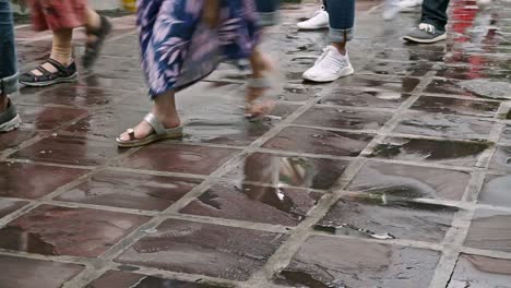 foot steps from wat pho
