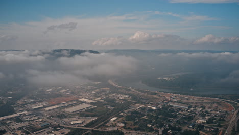 Aerial-Hyperlapse-of-Lookout-Mountain-Moccasin-Bend-Cloudy-Morning-Boat-in-Tennessee-River