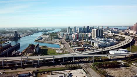 Antena-De-La-Zona-Portuaria-De-Tampa-Florida