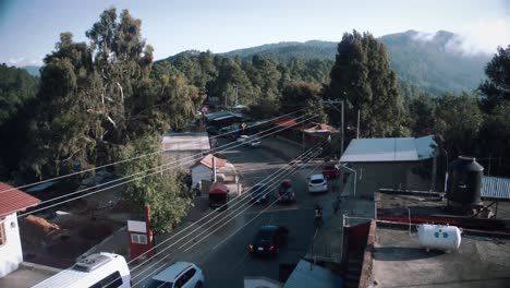 La-Carretera-Principal-En-San-Jose-Del-Pacifico