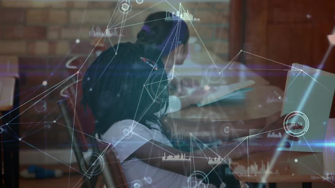 컴퓨터를 사용하는 다양한 학교 학생들을 위한 연결 네트워크의 활성화