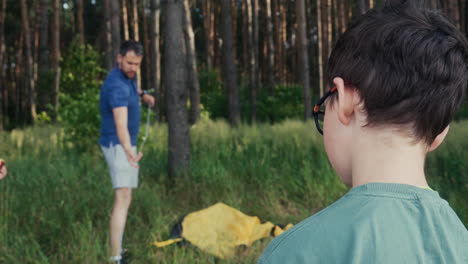 gezinscamping in de natuur