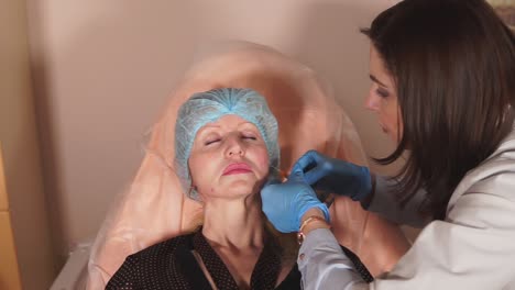procedimiento de inyecciones faciales