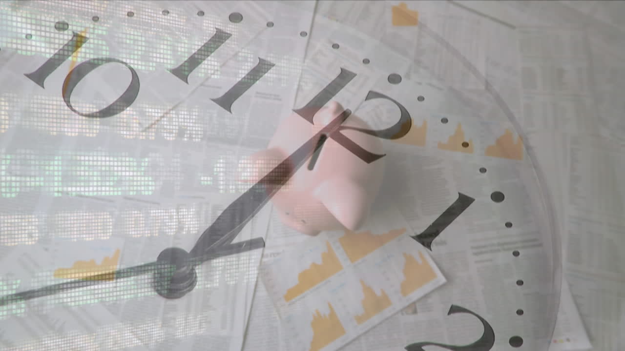 데이터 처리 및 통계 기록의 애니메이션은 bachground의 돼지 은행과 함께