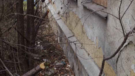 Mess-around-an-abandoned-house-in-a-former-mining-district