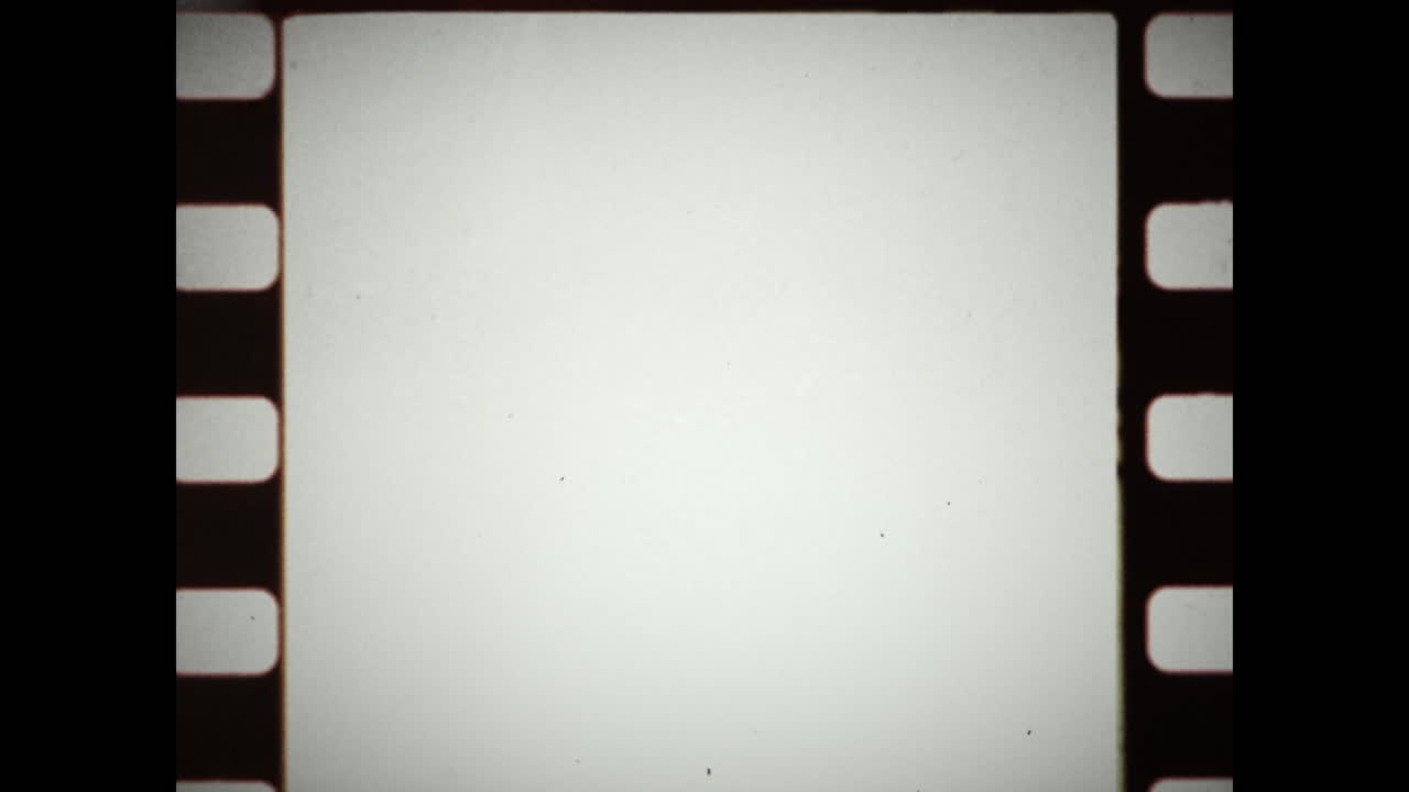 Real 35mm 4x3 film frame overlay - dirty and old