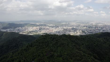 Guangzhou-city-in-China,-aerial-view-from-Baiyun-Mountain